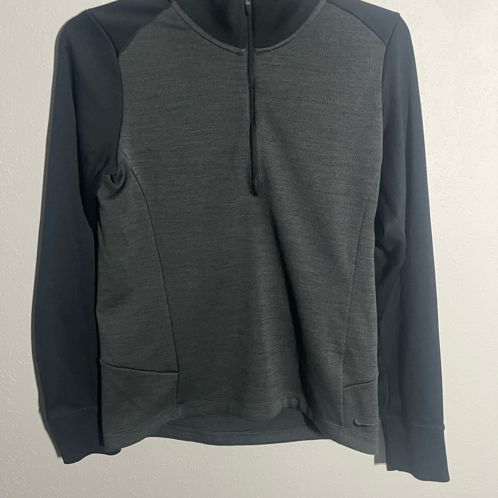 Women’s Gray/Black Nike Dri-Fit Golf Quarter Zip Pullover Size M